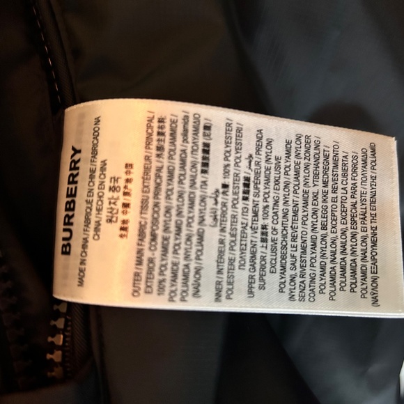 55% off! Authentic Burberry Reversible Recycled Nylon Re:Down® Puffer Jacket XL - Picture 10 of 16